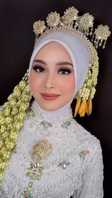 Royal Bride Makeup by Bonita